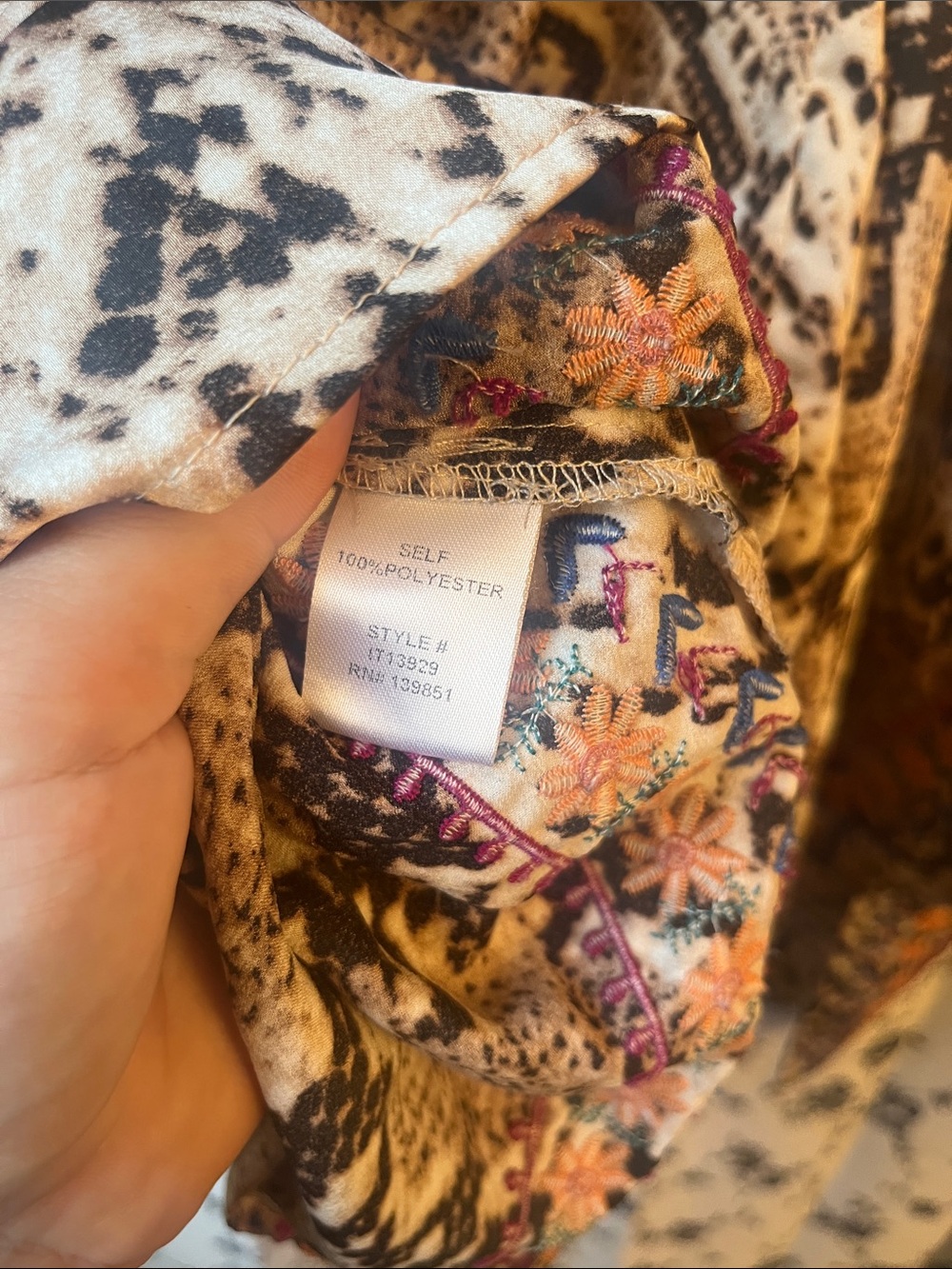 Oddy Snakeskin Print Embroidered Oversized Blouse - Picture 10 of 10